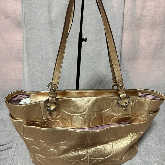 Coach Gold Tote Bag with Silk Lavender Interior โจ๐ - Picture 6 of 16